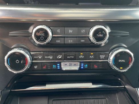 Used 2023 Ford F150 Lariat w/ Equipment Group 502A High AWD/4WD image 26