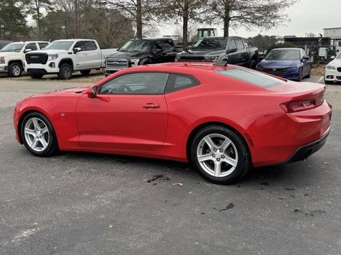 Used 2017 Chevrolet Camaro LT image 5