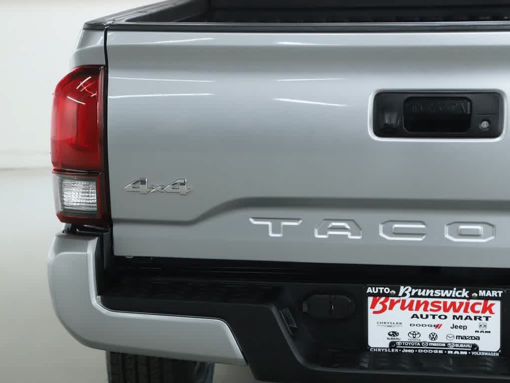Certified 2023 Toyota Tacoma SR AWD/4WD image 41