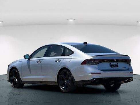 Used 2025 Honda Accord Sport image 5