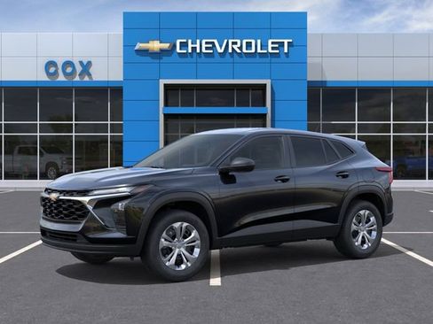New 2026 Chevrolet Trax LS FWD image 2