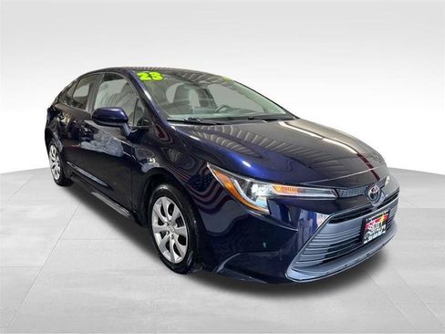 Used 2023 Toyota Corolla LE FWD image 3