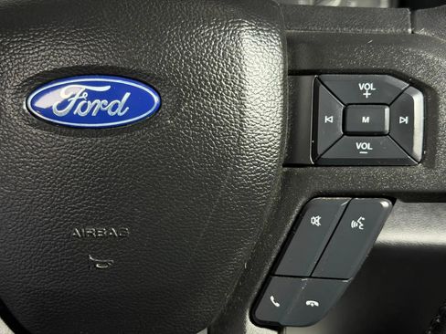 Used 2018 Ford F150 XLT w/ Equipment Group 302A Luxury AWD/4WD image 28