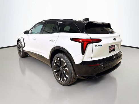 New 2026 Chevrolet Blazer EV RS image 10