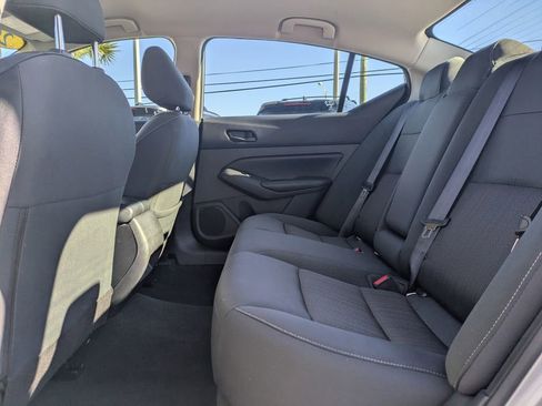 Used 2024 Nissan Altima 2.5 SV FWD image 13