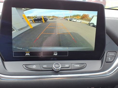 Used 2025 Chevrolet Blazer LT image 43