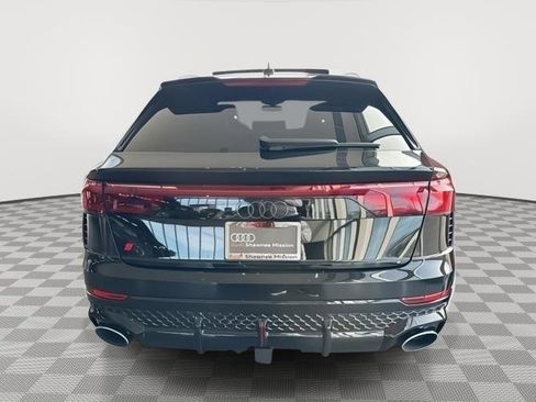 New 2025 Audi RS Q8 performance image 7