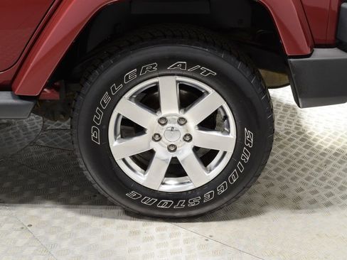 Used 2013 Jeep Wrangler Unlimited Sahara w/ Max Tow Pkg AWD/4WD image 36