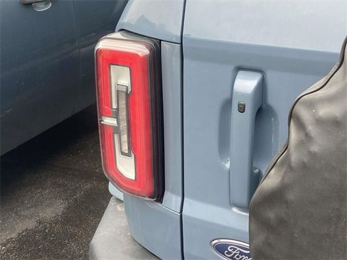 Used 2024 Ford Bronco Outer Banks image 4