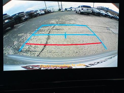 Used 2025 Toyota Corolla LE FWD image 29