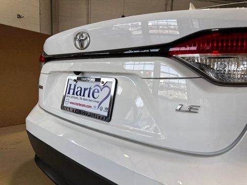 Used 2022 Toyota Corolla LE FWD image 21