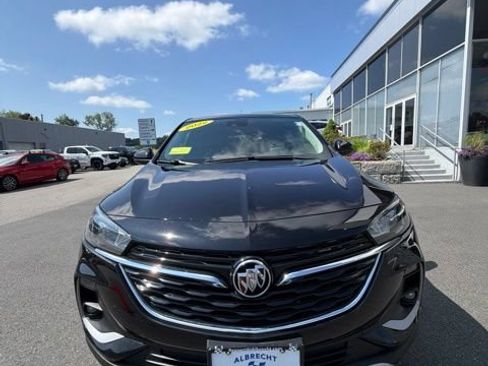 Certified 2022 Buick Encore GX Preferred w/ Cold Weather Comfort Package AWD/4WD image 2
