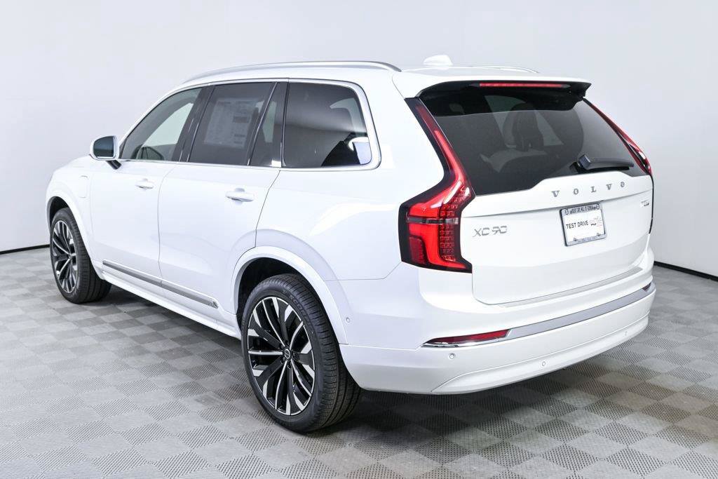 New 2026 Volvo XC90 T8 Plus w/ Protection Package Premier AWD/4WD image 3