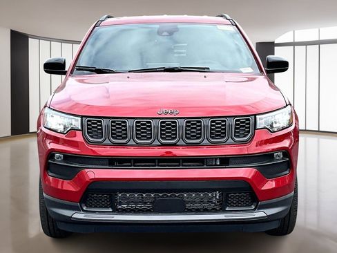 New 2026 Jeep Compass Latitude image 16