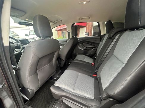 Used 2018 Ford Escape SE w/ SE Sync 3 Package image 28