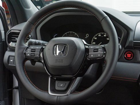 New 2025 Honda Pilot TrailSport image 20