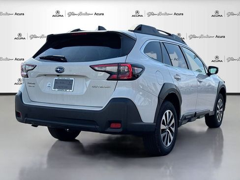 Used 2023 Subaru Outback Premium image 9