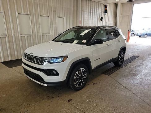 Used 2022 Jeep Compass Limited image 5