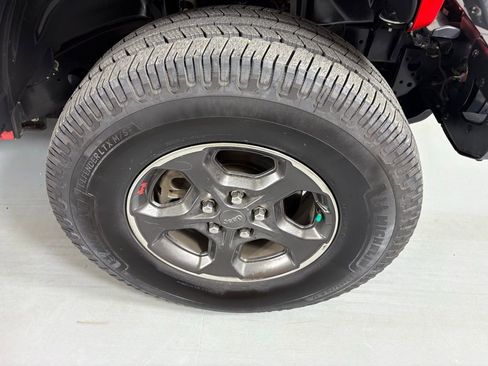 Used 2020 Jeep Gladiator Rubicon image 10