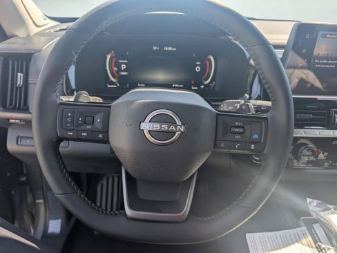 New 2026 Nissan Pathfinder Platinum AWD/4WD image 40