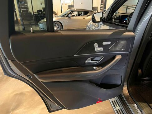 Used 2023 Mercedes-Benz GLS 450 4MATIC w/ AMG Line Exterior image 25