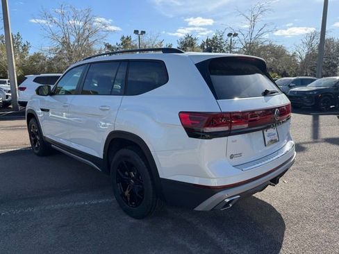 New 2026 Volkswagen Atlas Peak Edition AWD/4WD image 4