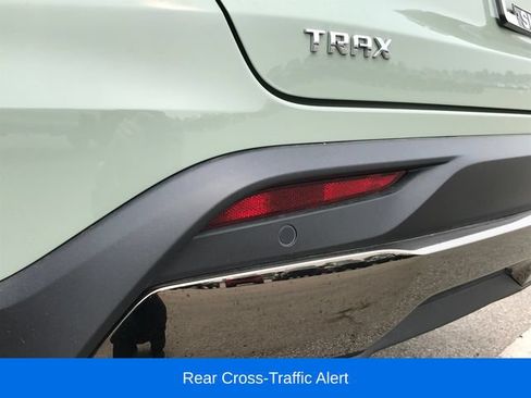 Used 2025 Chevrolet Trax ACTIV w/ Driver Confidence Package FWD image 5
