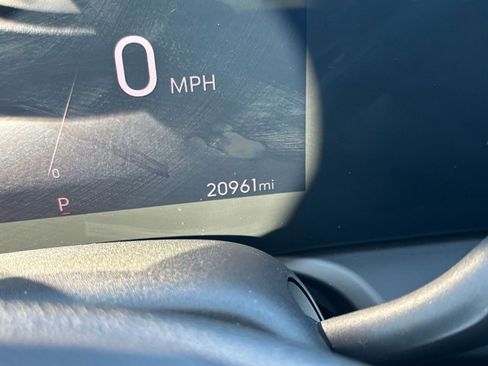 Used 2025 Buick Encore GX Preferred image 38