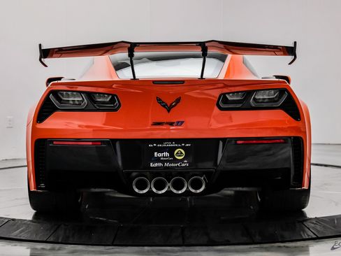 Used 2019 Chevrolet Corvette ZR1 RWD image 15