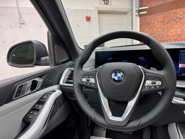Used 2026 BMW X5 xDrive40i AWD/4WD image 13