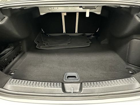 Used 2025 Mercedes-Benz E 350 Sedan image 21