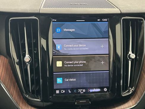 Certified 2023 Volvo XC60 B5 Plus image 16