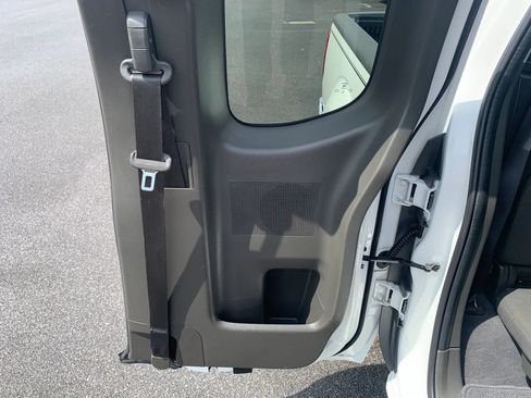 Used 2019 Nissan Frontier SV RWD image 25