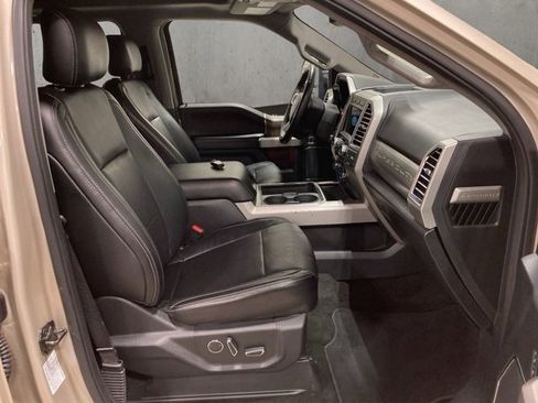 Used 2017 Ford F350 Lariat w/ Lariat Ultimate Package image 19