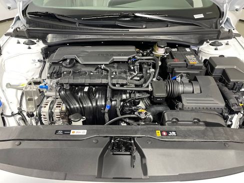 New 2025 Hyundai Elantra Sport image 9