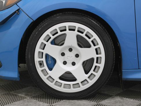 Used 2017 Ford Focus RS image 39