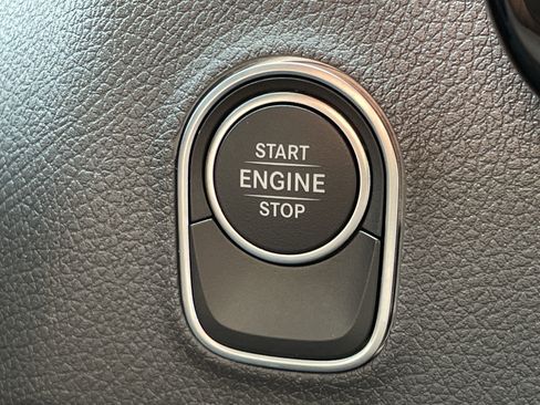 New 2025 Mercedes-Benz Sprinter 2500 image 31