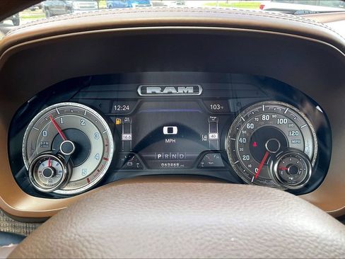 Used 2022 RAM 2500 Limited AWD/4WD image 12