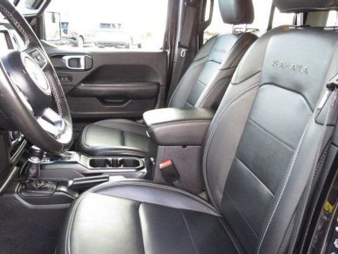 Used 2023 Jeep Wrangler Unlimited Sahara w/ Cold Weather Group image 4