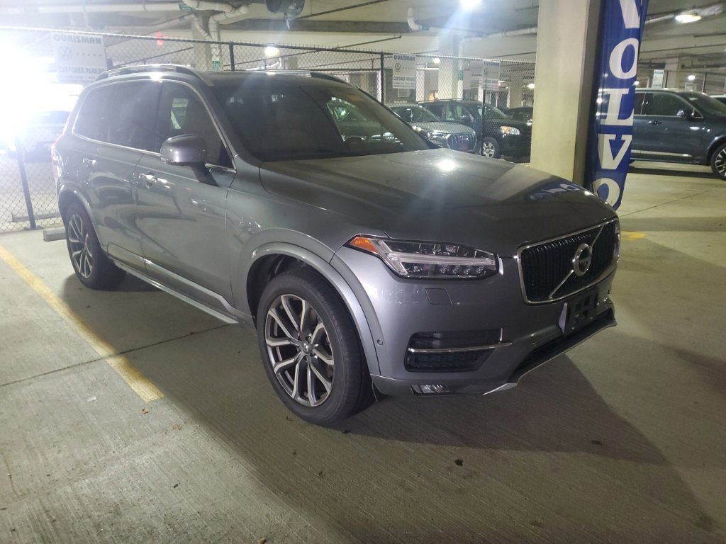 Used 2017 Volvo XC90 T6 Momentum w/ Vision Package AWD/4WD image 8
