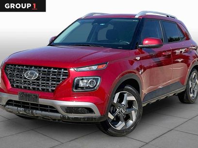Used 2023 Hyundai Venue SEL w/ Cargo Package