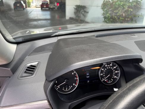Used 2025 Nissan Altima 2.5 SV FWD image 30