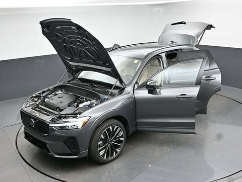New 2026 Volvo XC60 T8 Ultra w/ Protection Package Premier AWD/4WD image 54