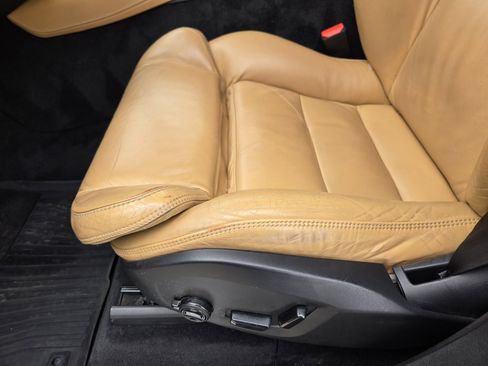 Used 2016 Volvo XC90 T6 Momentum w/ Momentum Plus Package image 37