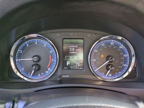 Used 2018 Toyota Corolla LE image 24