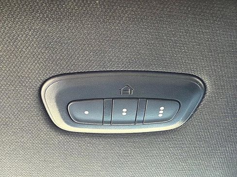 Used 2023 RAM 1500 Big Horn image 13