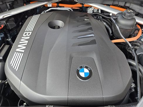 New 2026 BMW X5 xDrive50e w/ Premium Package image 33