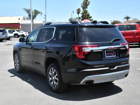 Used 2023 GMC Acadia SLT AWD/4WD image 6