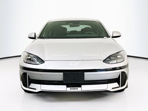 Used 2024 Hyundai Ioniq 6 SE AWD/4WD image 2