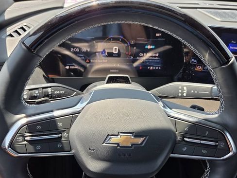 Certified 2025 Chevrolet Traverse High Country FWD image 21